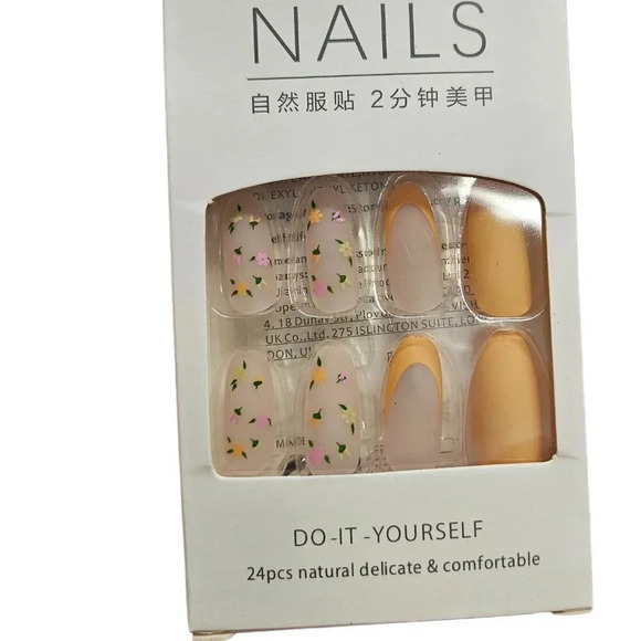 Summer Yellow Flowers MED 24pcs Plastic Press On Nails Set with Sticky Pad… - Picture 1 of 3